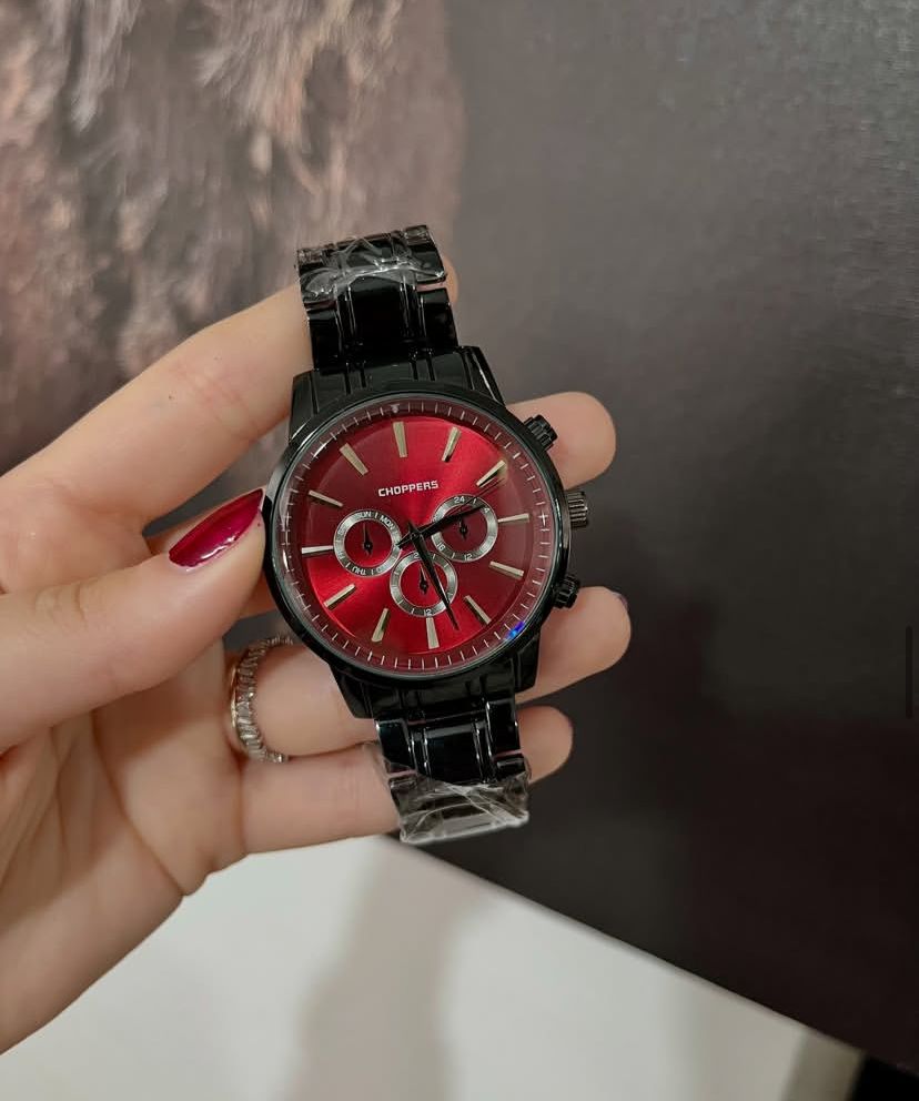 Alev Kırmızı Metal Kordonlu Saat